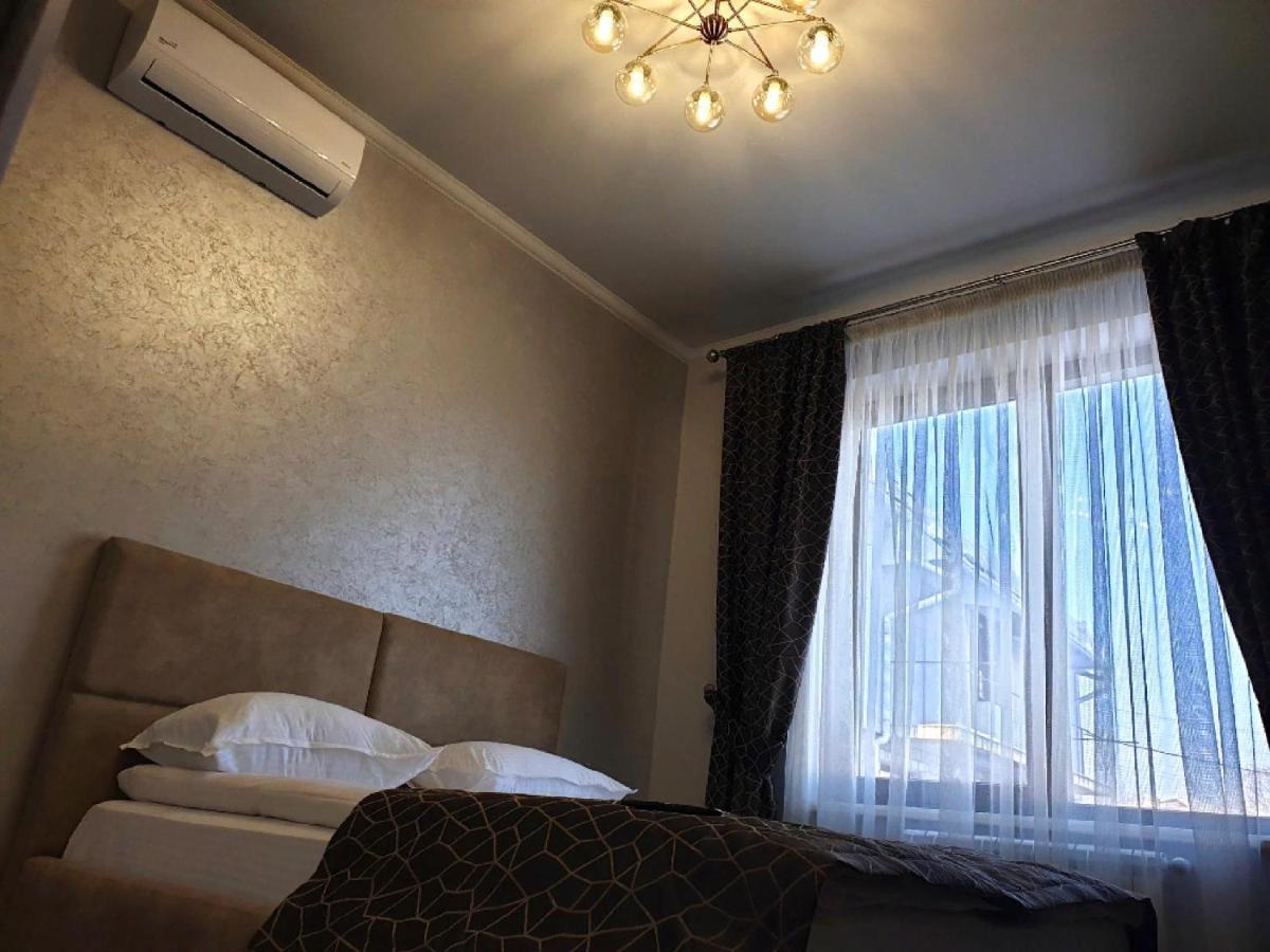 Apartment Sweethome 1 Free Parking Ujhorod Exterior foto